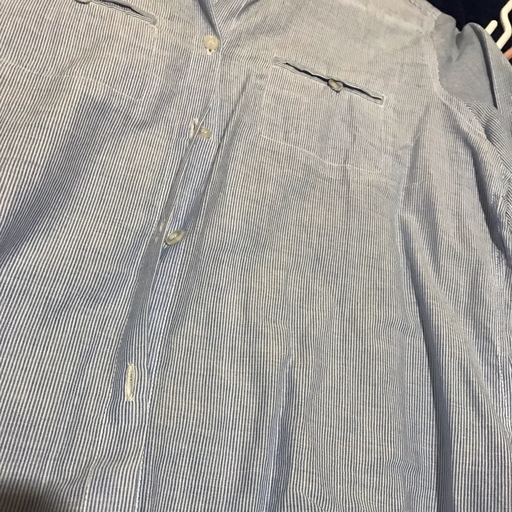 Button up - Picture 2 of 2